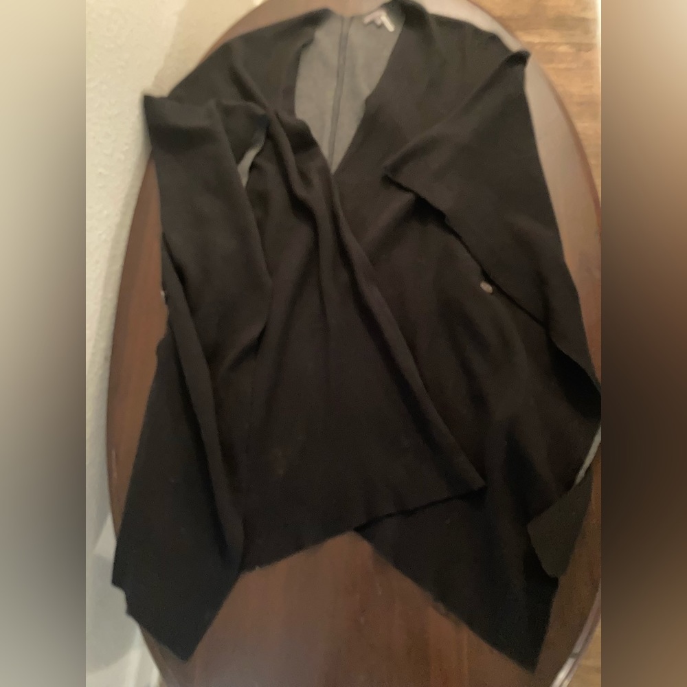 VINCE CAMUTO Black Grey Cape Shawl Wrap Sweater Button 3/4 Sleeve Jacket Top S/M